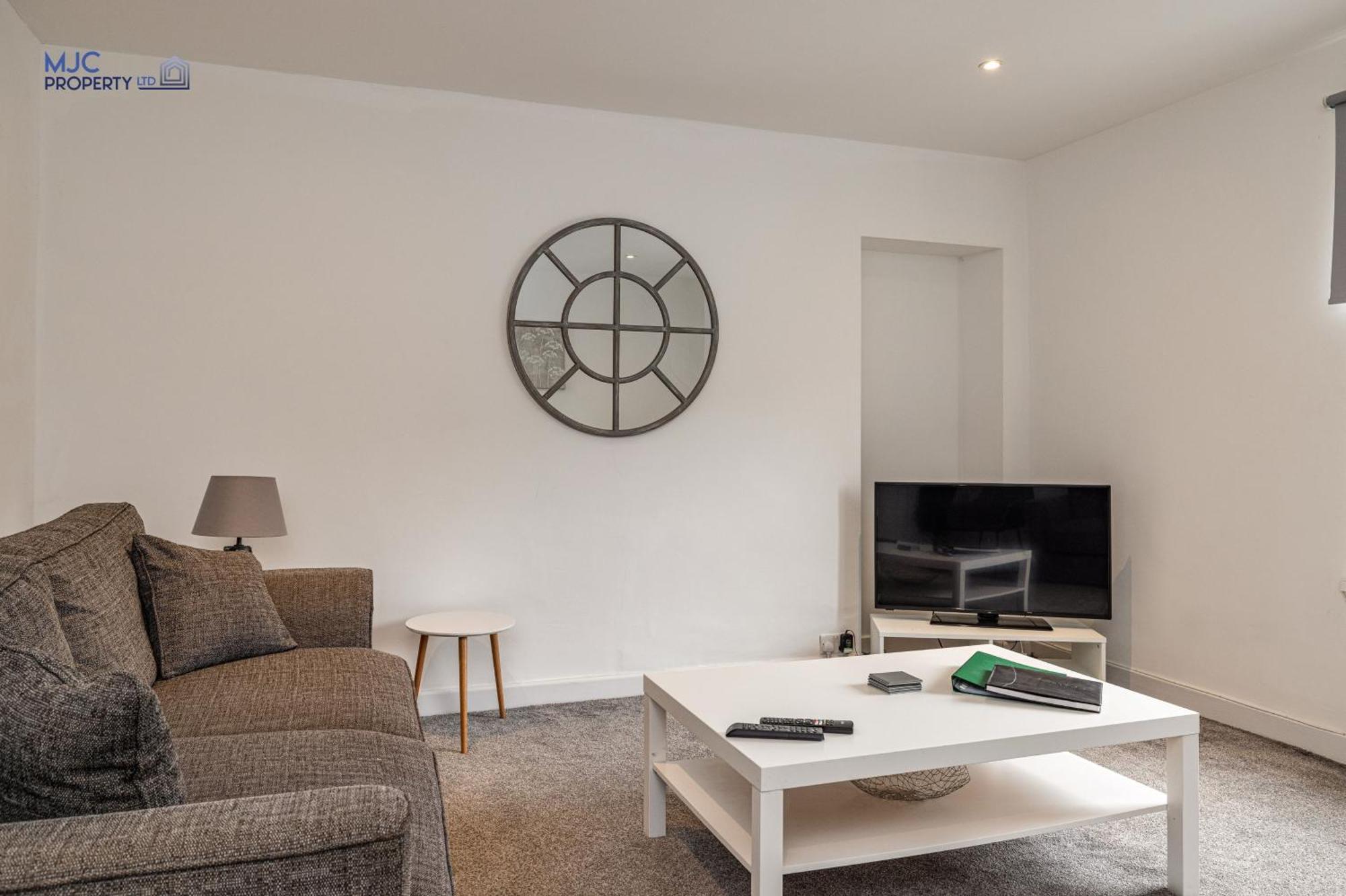 Town Centre Apartment Hawick Bagian luar foto