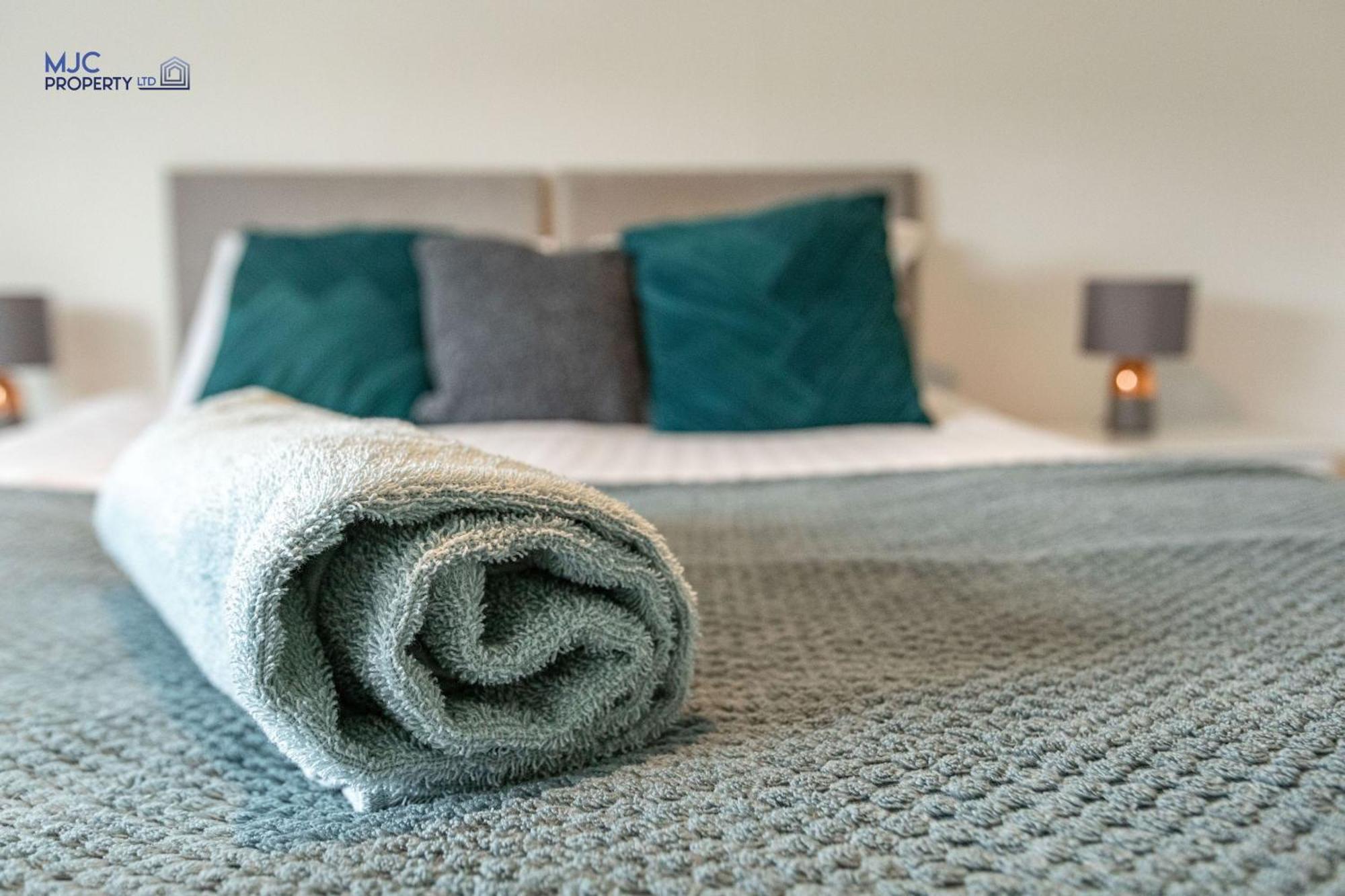 Town Centre Apartment Hawick Bagian luar foto